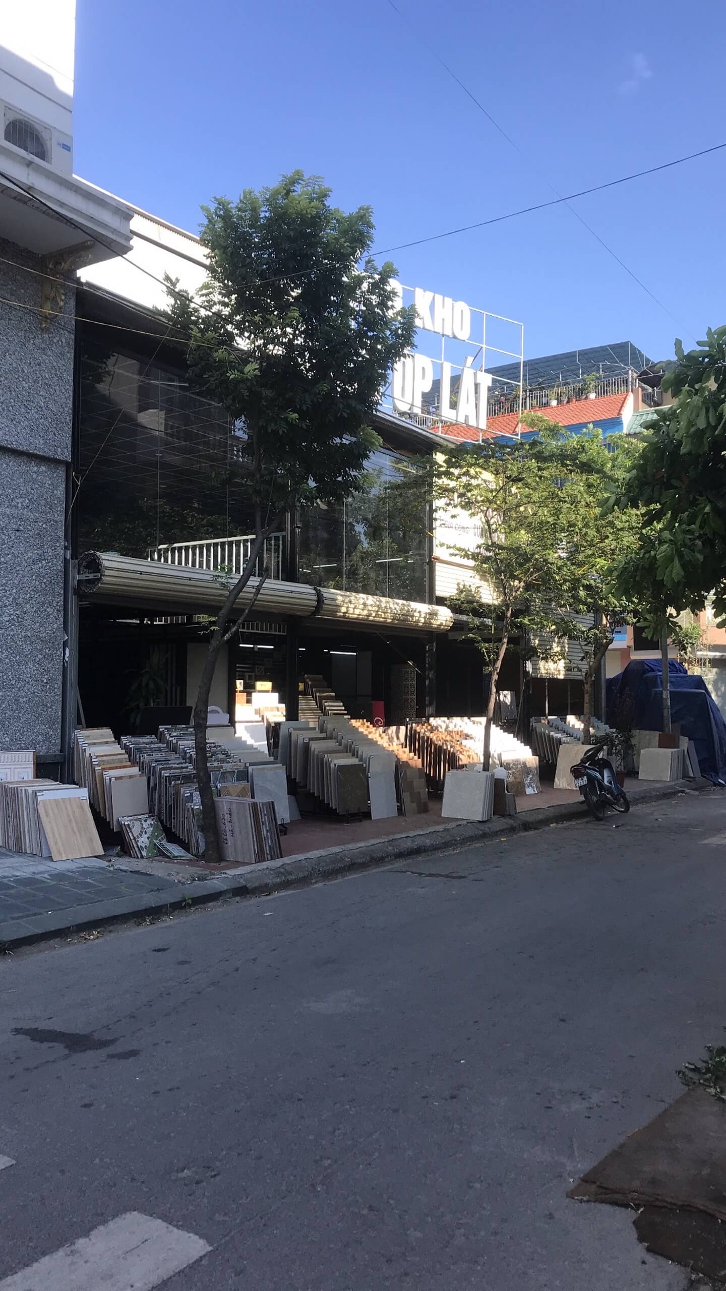 Showroom 3: Tổng Kho Số CUTM02-31 – Đất Làng Nghề Vạn Phúc – Hà Đông