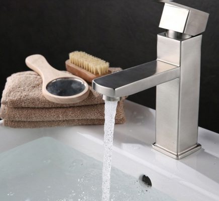 Phối Cảnh Vòi LaVaBo TOTO Cao Cấp Nóng Lạnh