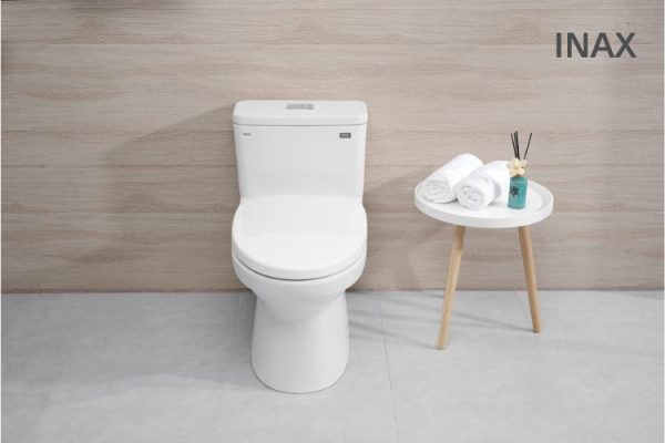 Hình ảnh bồn cầu 1 khối của INAX